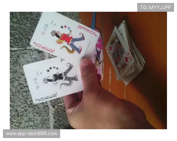 经典扑克牌玩法全攻略，适合不同玩家的玩法技巧与实战经验分享